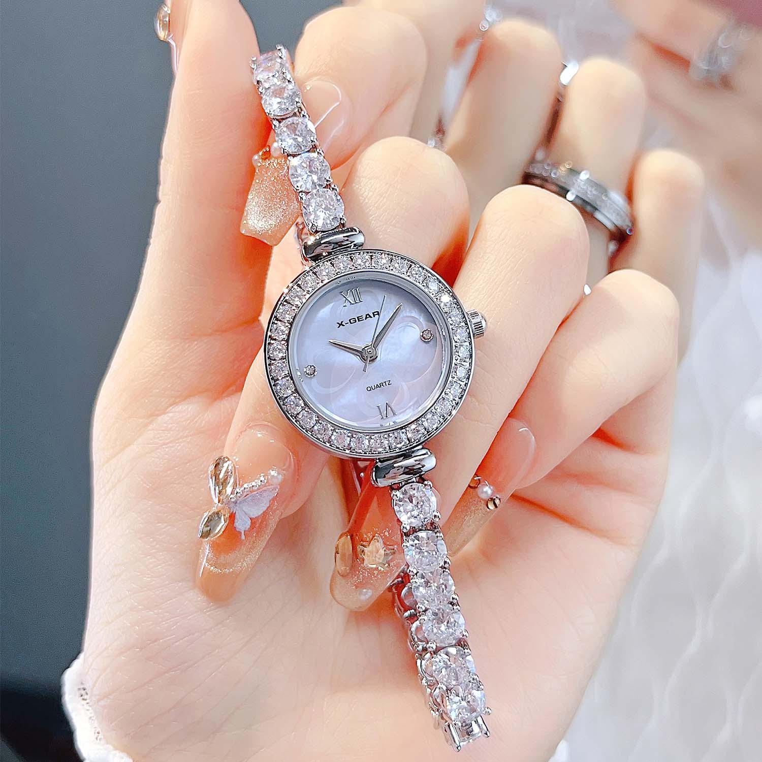 Luxury X I Watch - X-GEAR Fashion Zircon Diamond Women's Watch