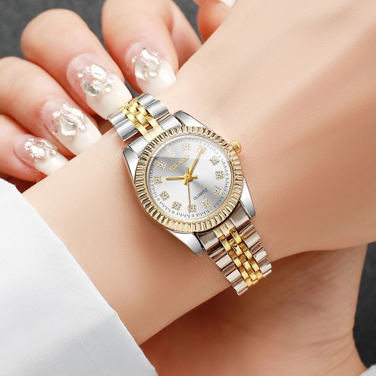 Fashion Rhinestone Women Quart - Luxury Watch Case Travel review and price